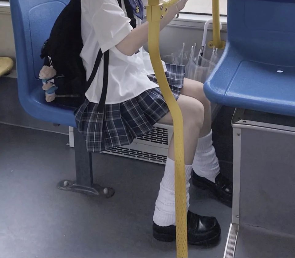 罗蕾