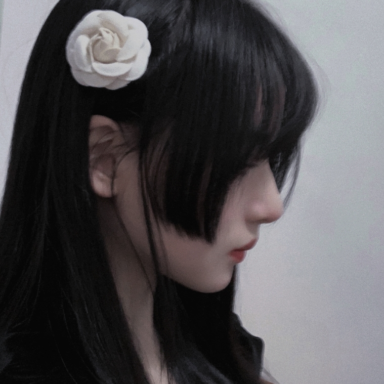 肖秀英薇
