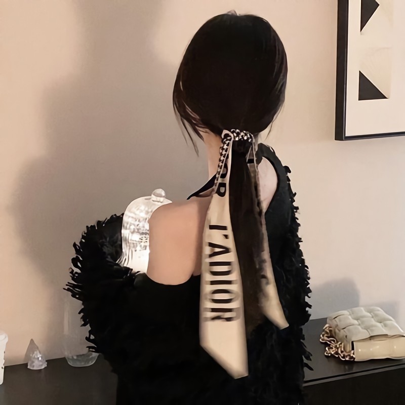 周斌